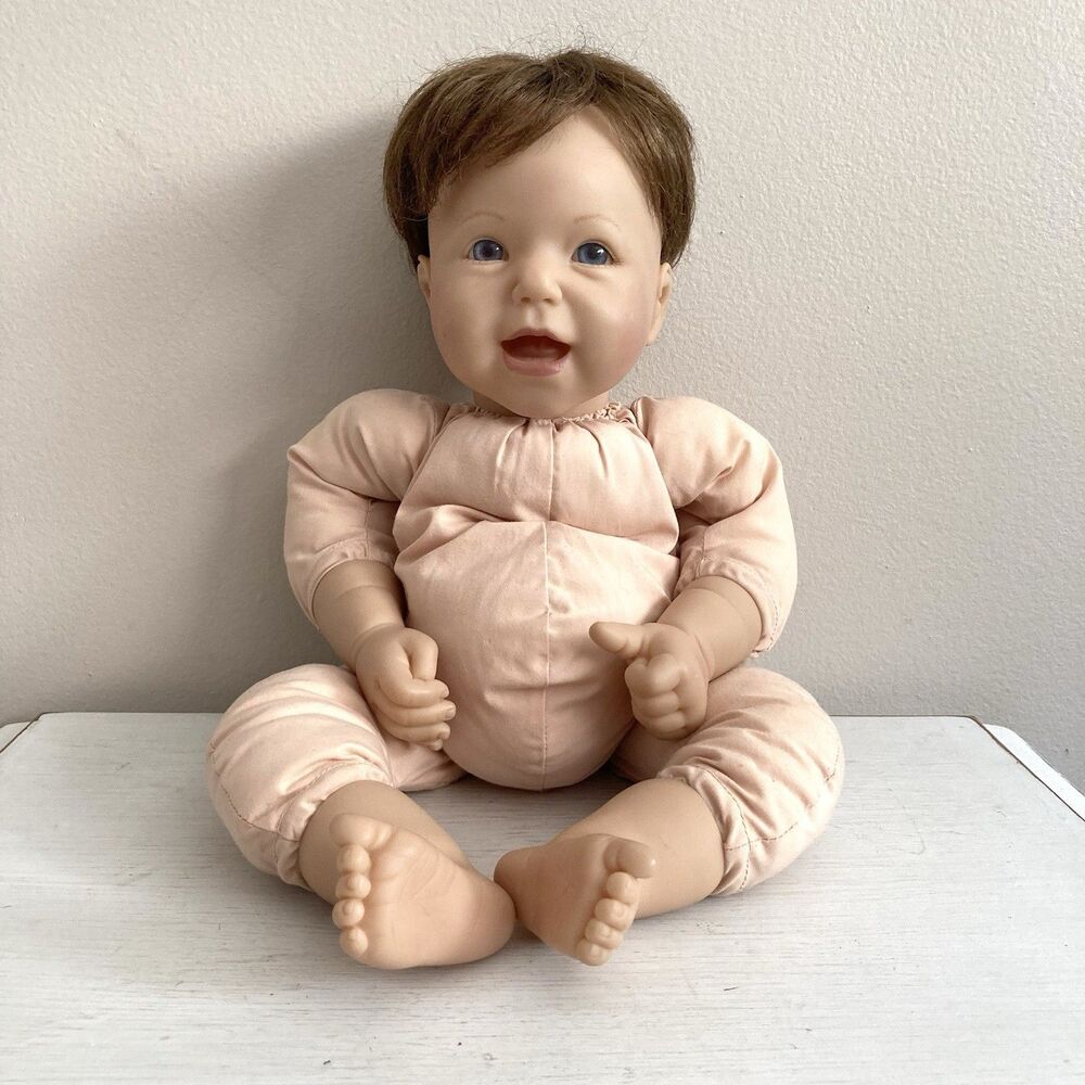 Lee Middleton Original Dolls By Reva 1997 #040797 Soft Body Realistic